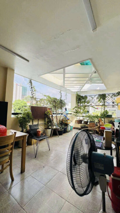 NHÀ HƠN 60M2 – QUẬN 1 – CỐNG QUỲNH – SÁT MẶT TIỀN – 5PN, 5WC CHỈ NHINH 19TY