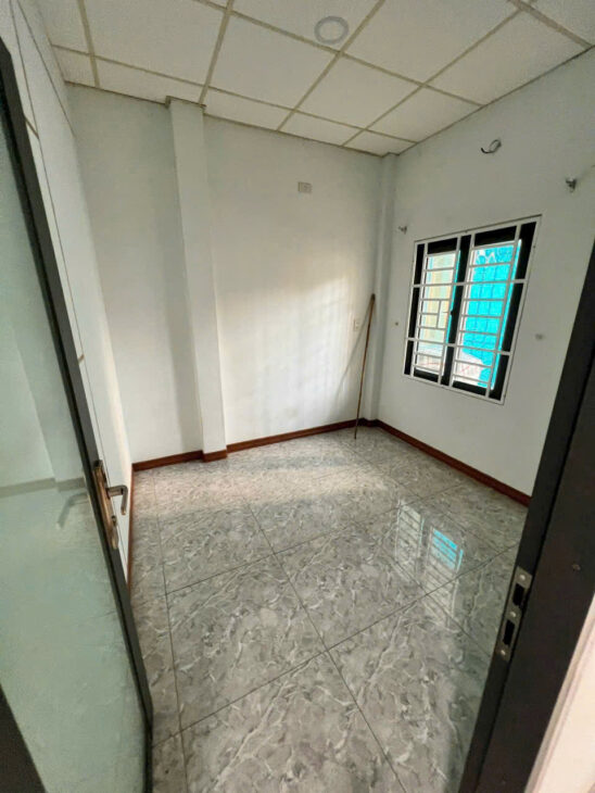 BÁN NHÀ HẺM 3 MẶT TIỀN NGAY TTTP NHA TRANG – Chỉ sau 1 căn nhà thôi.