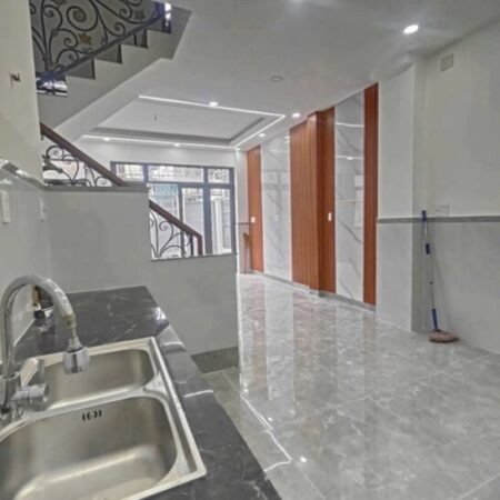 Bán nhà Đường 46, Hiệp Bình Chánh, Thủ Đức. 50m2, 2 tầng, 2PN. Sổ đỏ chính chủ. Giá 4.35 tỷ.
