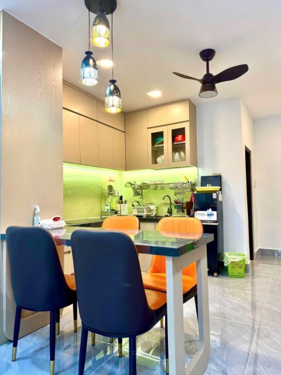 Bán nhà 2 tầng, 56m2, HXH đường 102, Tăng Nhơn Phú A, Q.9. 2PN, SH, 6.35 tỷ.