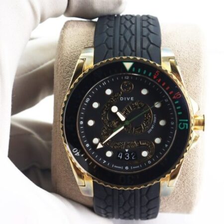 ĐH Nam : Gucci Dive Black Snake 3 kim mặt rắn, dây cao su lake vàng size 45mm
