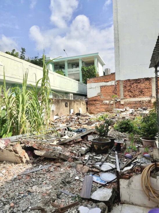 Đất Mặt tiền thụt 162m2, Nở hậu – Quang Trung GV