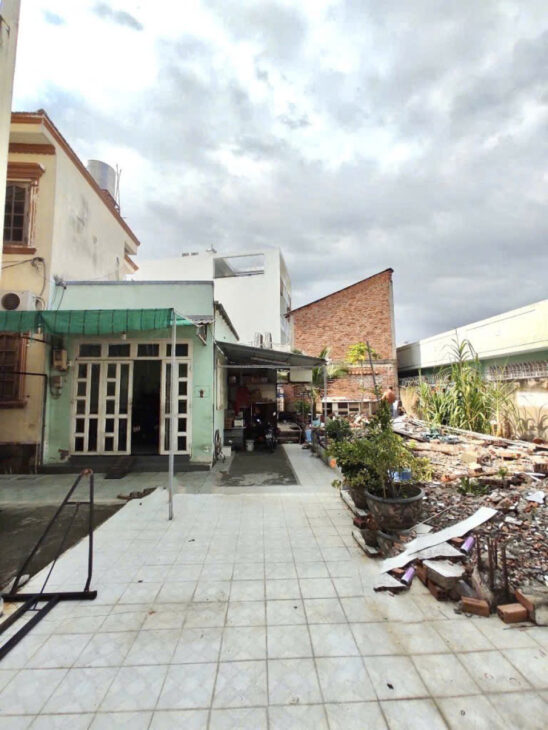 Đất Mặt tiền thụt 162m2, Nở hậu – Quang Trung GV