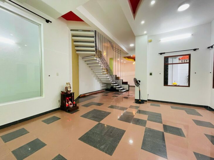 ⭐️⭐️ Biệt thự 3 tầng HXH 210m2 – Nguyễn An Ninh BT