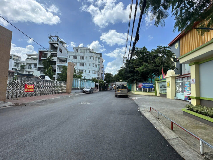 Nhà phố hẻm 350 ngay KDC Cityland Lotte Nguyễn Văn Lượng 84m2 4 lầu KD sầm uất 12.5 tỷ.