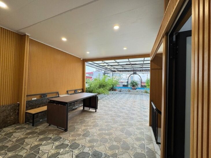 Nhà Cầu Diễn 6 tầng, 60m², 2 thoáng, ô tô tránh, cạnh Hoàng Quốc Việt kéo dài