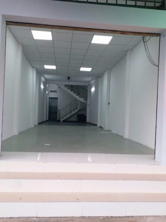 Măt Tiền Phan Văn Hớn, Q12 -3 tầng btct 45m2, SH, giá 12.8 tỷ