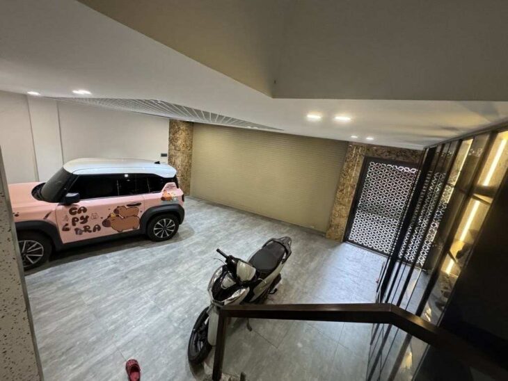 bán nhà Việt Hưng, 6 tầng thang máy, mặt tiền 8m, gara 2 ôtô, ôtô tránh, kinh doanh, hàng xóm
