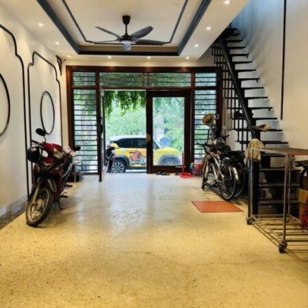 Nhà 2 mặt thoáng Thụy Phương 41m2, 5T, ô tô tránh