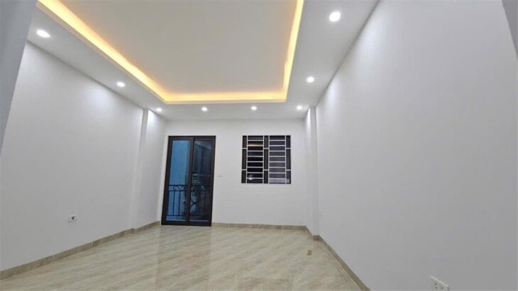 Bán nhà Kẻ Vẽ 37m2, dân xây 5 tầng, ô tô đỗ cửa, 6,8 tỷ có thương lượng