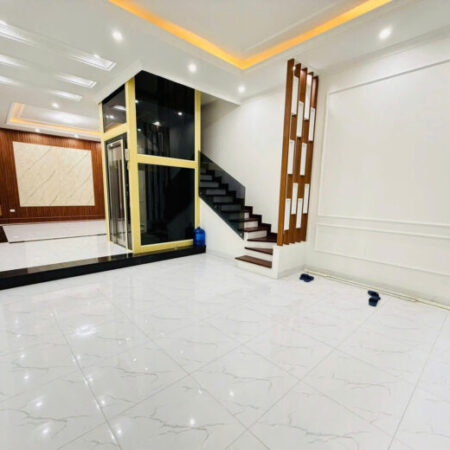 BÁN NHÀ PHÂN LÔ LÊ TRỌNG TẤN, THANH XUÂN – 65M² x 5T THANG MÁY – MT 5M – GARA Ô TÔ