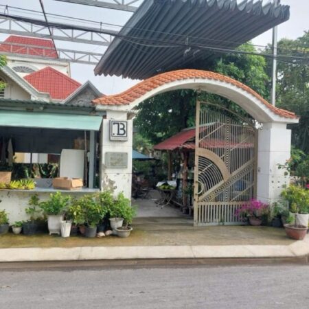 Bán nhà Măt tiền , Tân Hiệp 19,Hóc Môn 300m2, 2 tầng, 5PN, SH, giá 12 tỷ.