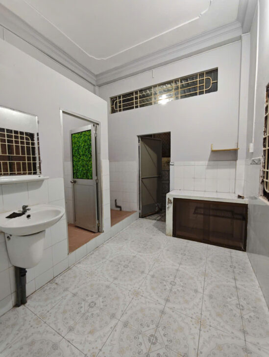 31. CHO THUÊ NHÀ 4 triệu 2 phòng ngủ TRỆT LẦU 2 phòng ngủ gần Trần Việt Châu