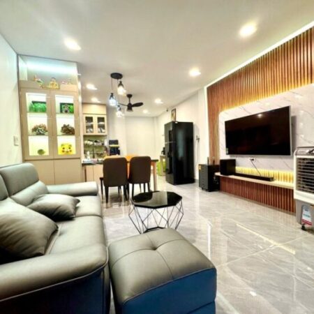 Bán nhà 2 tầng, 56m2, HXH đường 102, Tăng Nhơn Phú A, Q.9. 2PN, SH, 6.35 tỷ.