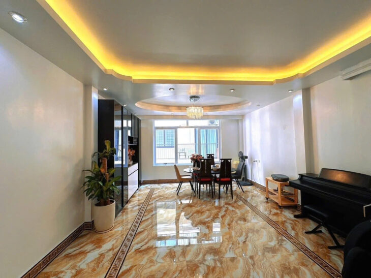 BÁN NHÀ PHÂN LÔ VĨNH PHÚC, BA ĐÌNH – 73M² x 4T – MT 4.7M – LÔ GÓC – FULL NỘI THẤT