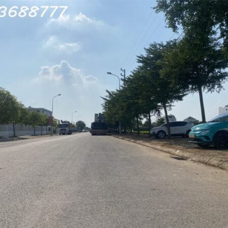 LIỀN KỀ CIENCO 5 KHU B GIÁ 5X TRIỆU,SỔ ĐỎ TRAO TAY.LH CC LIỀN KỀ CIENCO 5 KHU B GIÁ 5X TRIỆU,SỔ ĐỎ TRAO TAY.LH CC