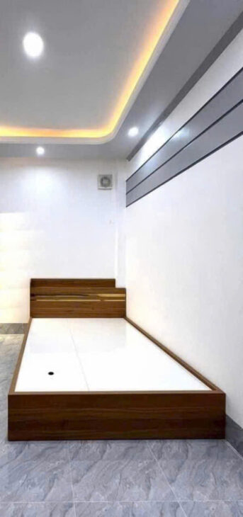 25. Chủ gửi:Nhà 12 triệu 4 phòng ngủ gần chợ An Khánh