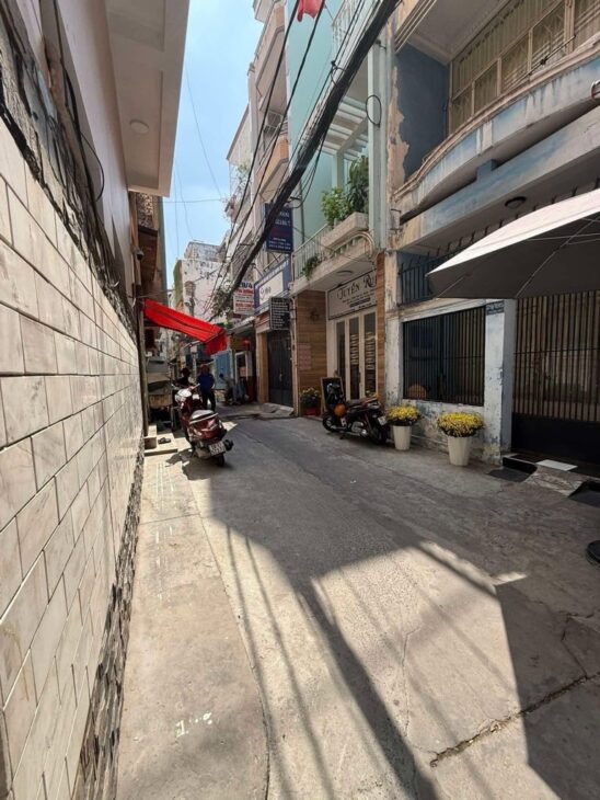 VIP PHÚ NHUẬN – 4 TẦNG – 41M2 – 7PN NHỈNH 8 TỶ CÓ HĐT 20TR/THÁNG