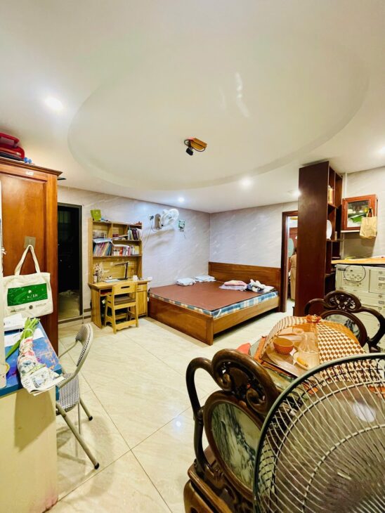 💥Tầng 2 Tập thể VŨ TRỌNG PHỤNG, 85m, 3PN riêng, ô tô đầu cổng, sạch đẹp, 4.65 tỷ