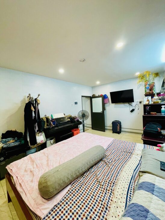 💥Tầng 2 Tập thể VŨ TRỌNG PHỤNG, 85m, 3PN riêng, ô tô đầu cổng, sạch đẹp, 4.65 tỷ
