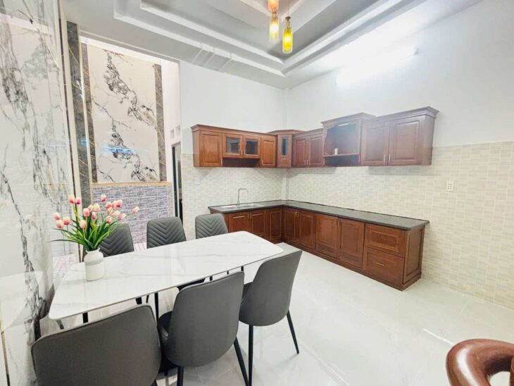 SIÊU PHẨM 3 TẦNG 54M2 ĐẸP LUNG LINH. HXH 6M LÂM THỊ HỐ. VỊ TRÍ ĐẮC ĐỊA VÀI BƯỚC CHÂN RA CHỢ CÂY