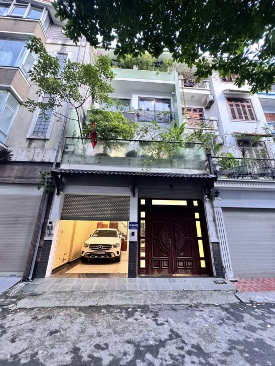 20 tỷ, khu Phân lô Lê Trọng Tấn 65m, 5 tầng, thang máy, mặt tiền 5m, kinh doanh