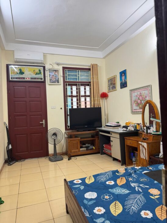 Nhà ngõ 2 ô tô tránh; diện tích 40m, 5 Tầng, Mặt tiền 4m, Kinh doanh; Nhỉnh 11 tỷ