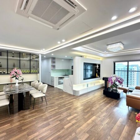 💥💥CT1 Mễ Trì Hạ 98m2, 3PN Nội thất mới tinh, View phố, 8.25 tỷ Nam Từ Liêm