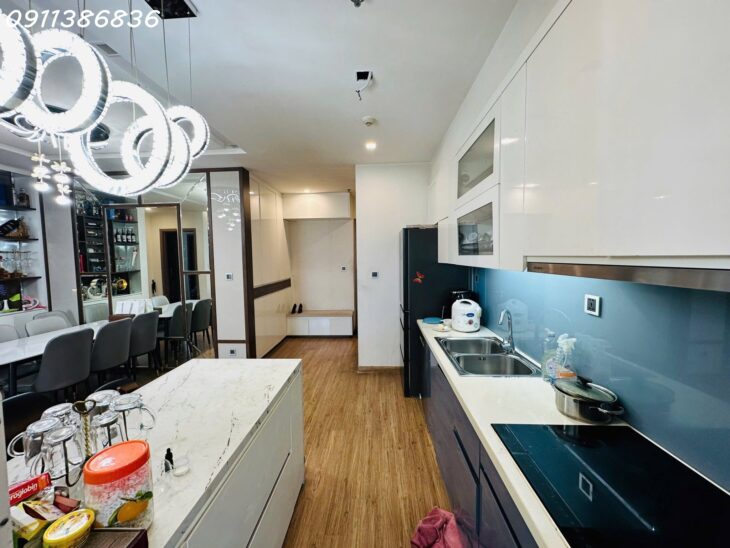 💥VIP💥Căn góc Tòa M2 Vinhomes METROPOLIS Liễu Giai 122m2, 3PN đẳng cấp, 26 tỷ