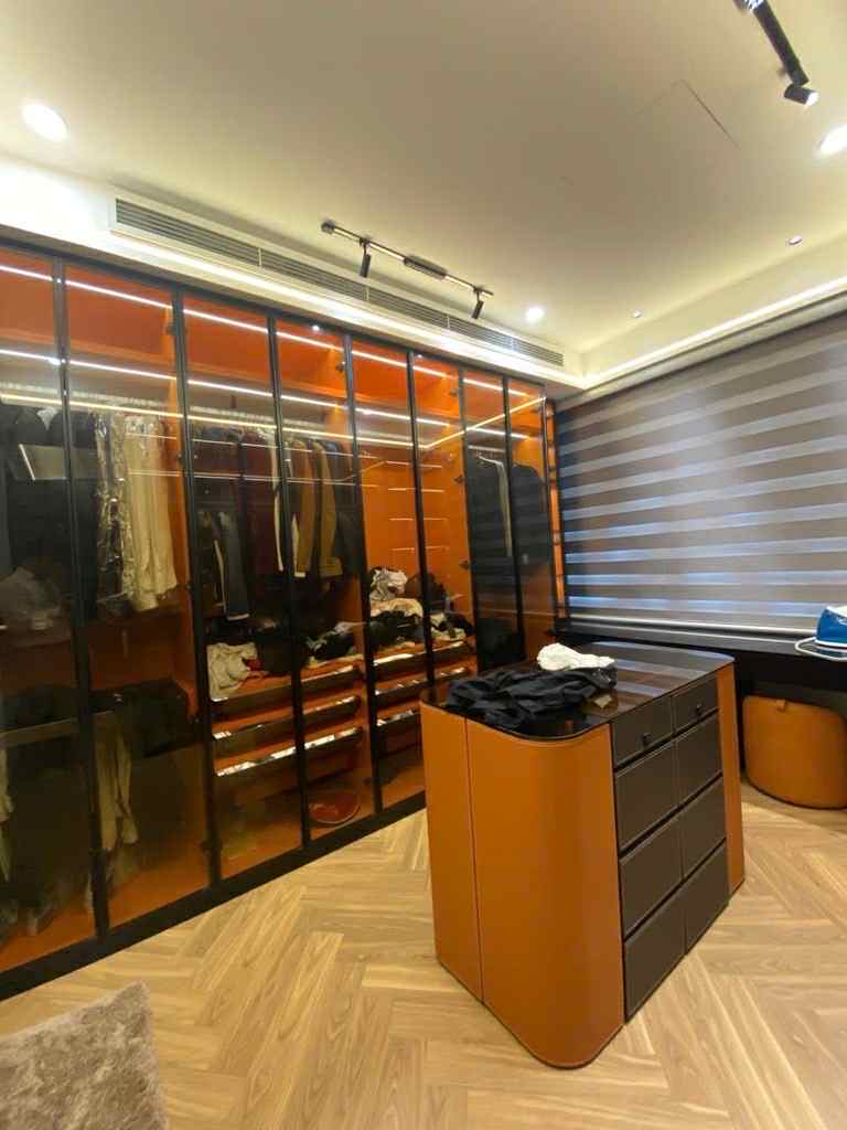 bán nhà Việt Hưng, 6 tầng thang máy, mặt tiền 8m, gara 2 ôtô, ôtô tránh, kinh doanh, hàng xóm
