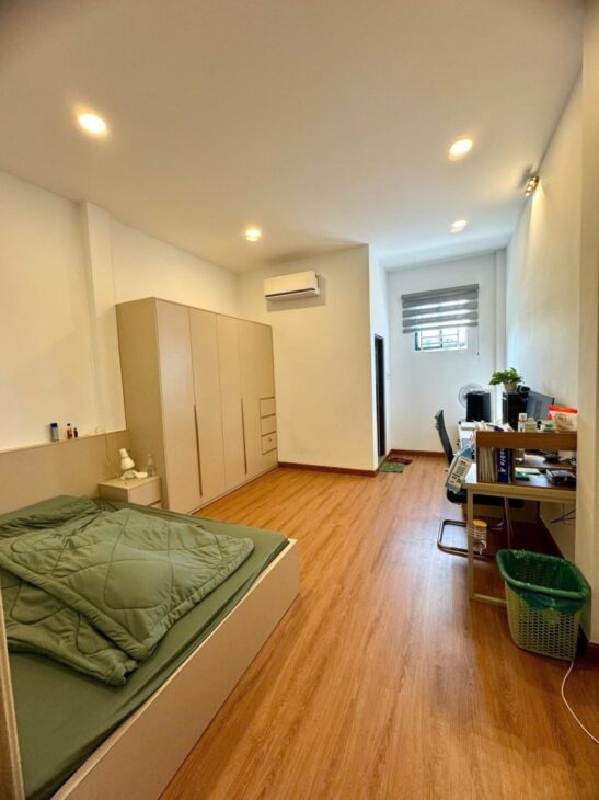 Bán nhà 2 tầng, 56m2, HXH đường 102, Tăng Nhơn Phú A, Q.9. 2PN, SH, 6.35 tỷ.