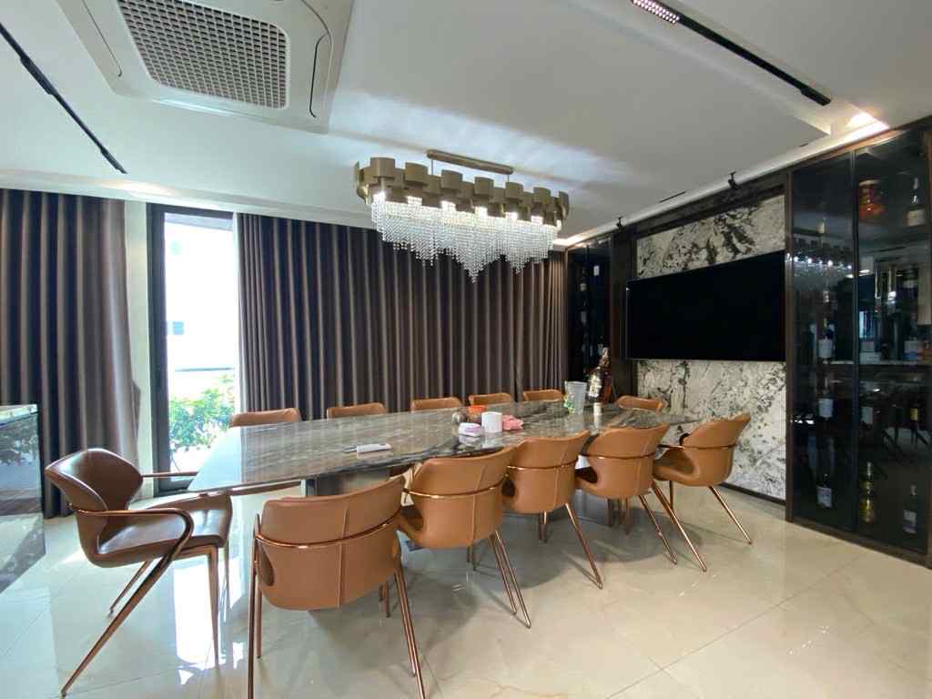 bán nhà Việt Hưng, 6 tầng thang máy, mặt tiền 8m, gara 2 ôtô, ôtô tránh, kinh doanh, hàng xóm