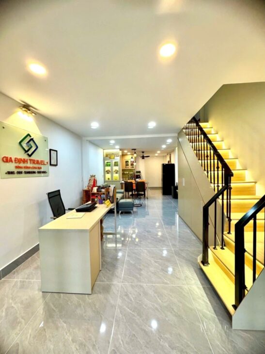 Bán nhà 2 tầng, 56m2, HXH đường 102, Tăng Nhơn Phú A, Q.9. 2PN, SH, 6.35 tỷ.