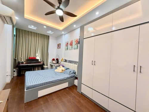 BÁN NHÀ MP HOÀNG HOA THÁM 42M 5 TẦNG KD ĐỈNH GIÁ 28.5 TỶ 0878168006