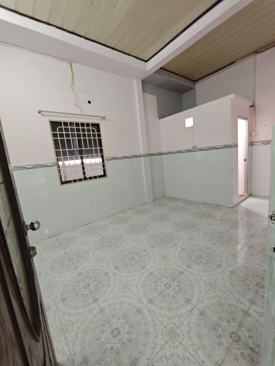 31. CHO THUÊ NHÀ 4 triệu 2 phòng ngủ TRỆT LẦU 2 phòng ngủ gần Trần Việt Châu