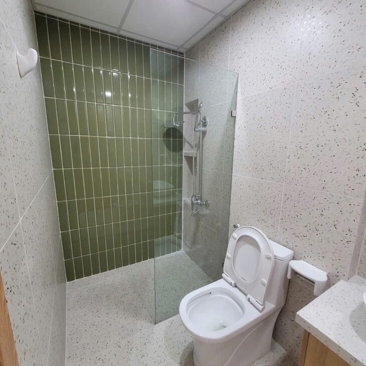 Tôi cho thuê Nhà hàng, VP, KD, Phương Liệt, 111m2x 5T vỉa hè 30 Tr