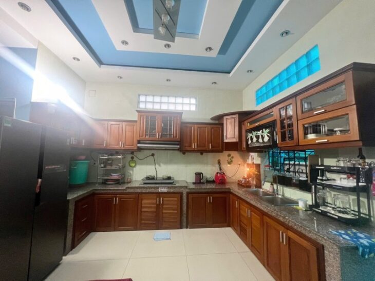 Bán nhà đường số 24, Phường Hiệp Bình, TP HCM. DT 105m2, 3 tầng, 3PN. Sổ hồng, giá 11.85 tỷ.