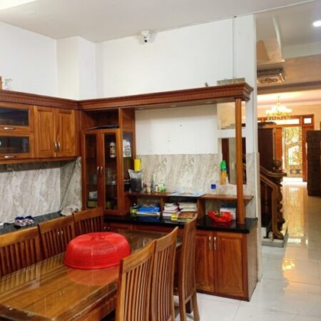 Bán nhà Đường 28, Bình Trưng Đông, Q.2 – 90m2, 4 tầng, 5PN, Sổ Hồng – Giá 9.1 tỷ.