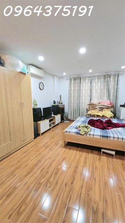 DUY NHẤT MỘT CĂN PHÚC LỢI – GIÁ SIÊU MỀM – 40M2 – 5 TẦNG – 3 NGỦ – DÂN XÂY VF3 ĐÕ CỬA