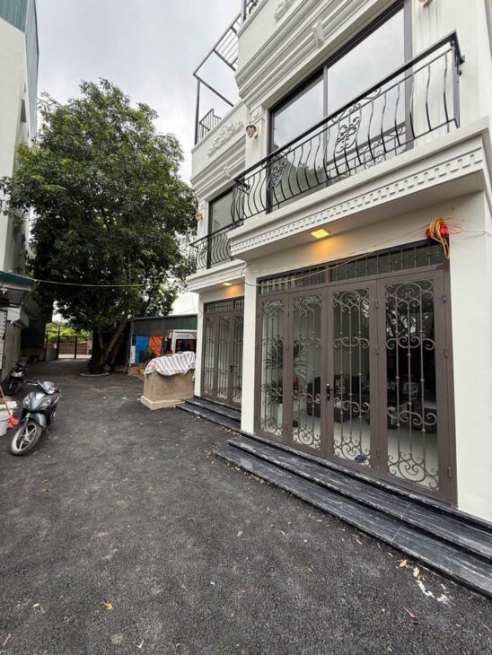 35m2 Cự Khối Phân Lô, ô tô 16 chỗ, gần Cầu Vĩnh Tuy nhà mới đẹp chỉ 5 tỷ