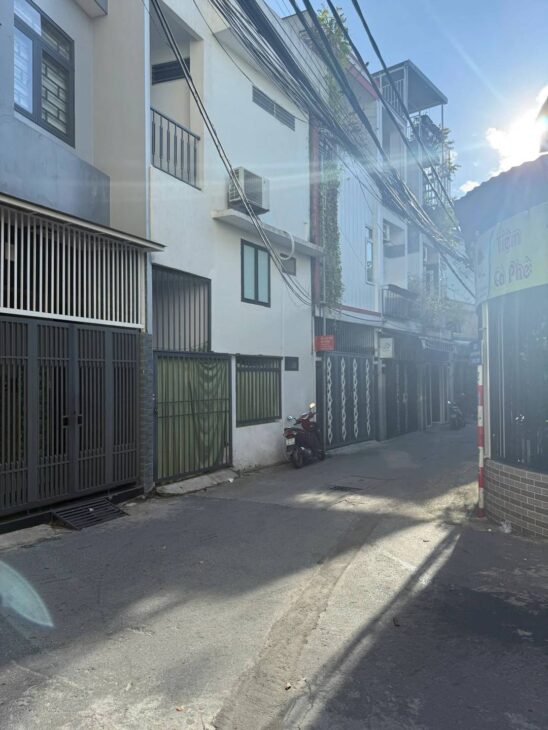 KIỆT Ô TÔ ĐIỆN BIÊN PHỦ – NHÀ 3 TẦNG – GIÁ KHÔNG THỂ TỐT HƠN