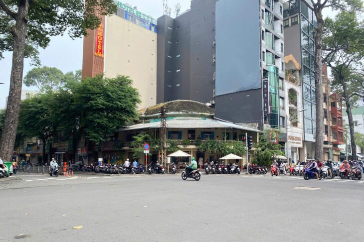 Bán nhà góc 2 mặt tiền 118 Bùi Thị Xuân hợp đồng thuê 4,5 tỷ/năm (còn trống 200m2)