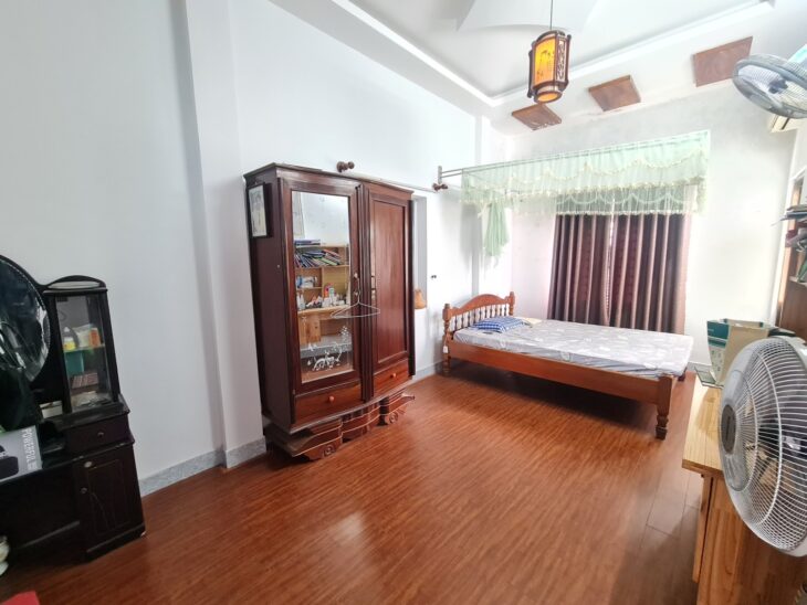Bán nhà góc 3 mặt tiền Nam Việt Á, 7.5m đường, 7–8 phòng, gần biển