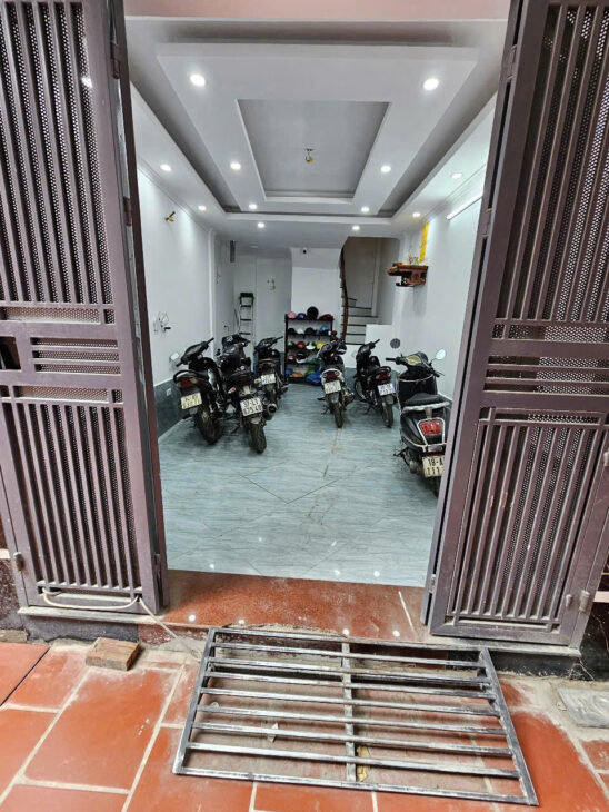 SIÊU PHẨM HÀNG FO KIM TRUNG- HOÀI ĐƯCS – HÀ NỘI. NHÀ LÔ GÓC 6 TẦNG PHUN NỘI THẤT.