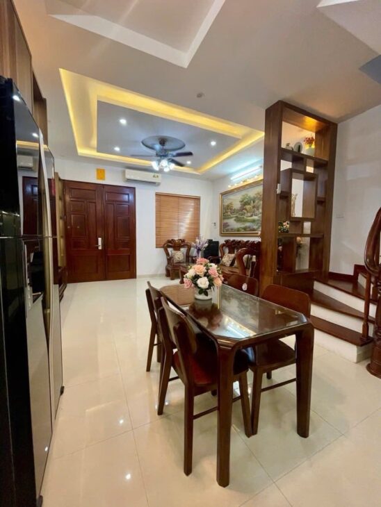 BÁN NHÀ DÂN XÂY LẠC LONG QUÂN 41M X 6T X 7,495 TỶ , LÔ GÓC 3 THOÁNG, Ô TÔ, NGÕ THÔNG