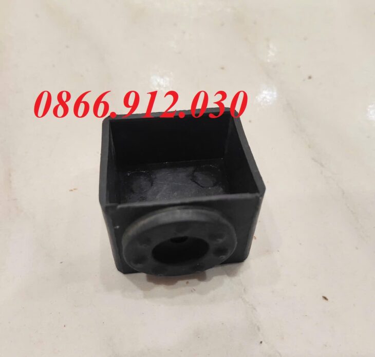 Nắp nhựa chụp chân võng vuông 40 phụ kiện bảo vệ chân võng