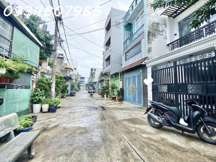 nhà ngõ q.12 đông hưng thuận 130m2 3 tầng 5pn sổ hồng giá cực tốt
