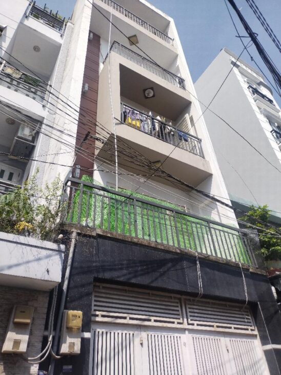 Nhà Âu Cơ 4×16 KC 5T, ngay trường Đại Học, thu nhập 32tr/tháng