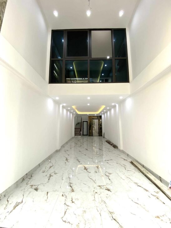 Bán nhà tại phố Vũ Tông Phan, 16 tỷ, 50m2, mặt tiền 4m, thang máy, pháp lý đầy đủ