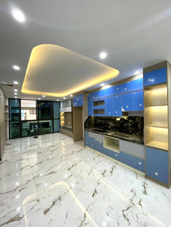 Bán nhà tại phố Vũ Tông Phan, 16 tỷ, 50m2, mặt tiền 4m, thang máy, pháp lý đầy đủ